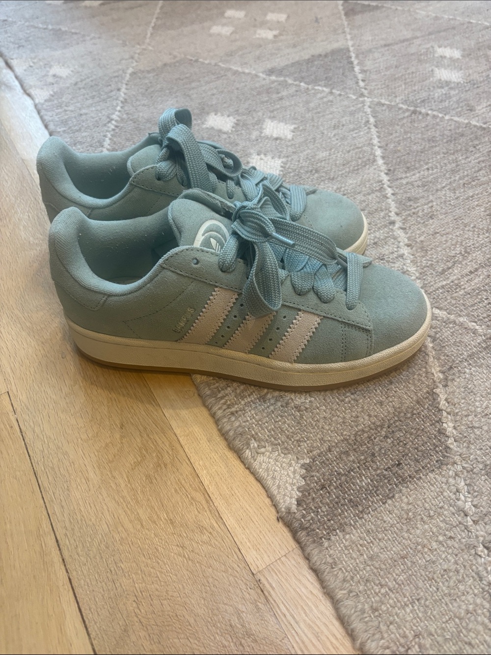 Adidas 7 women Suede Sneakers in Light Teal with Cream Stripes